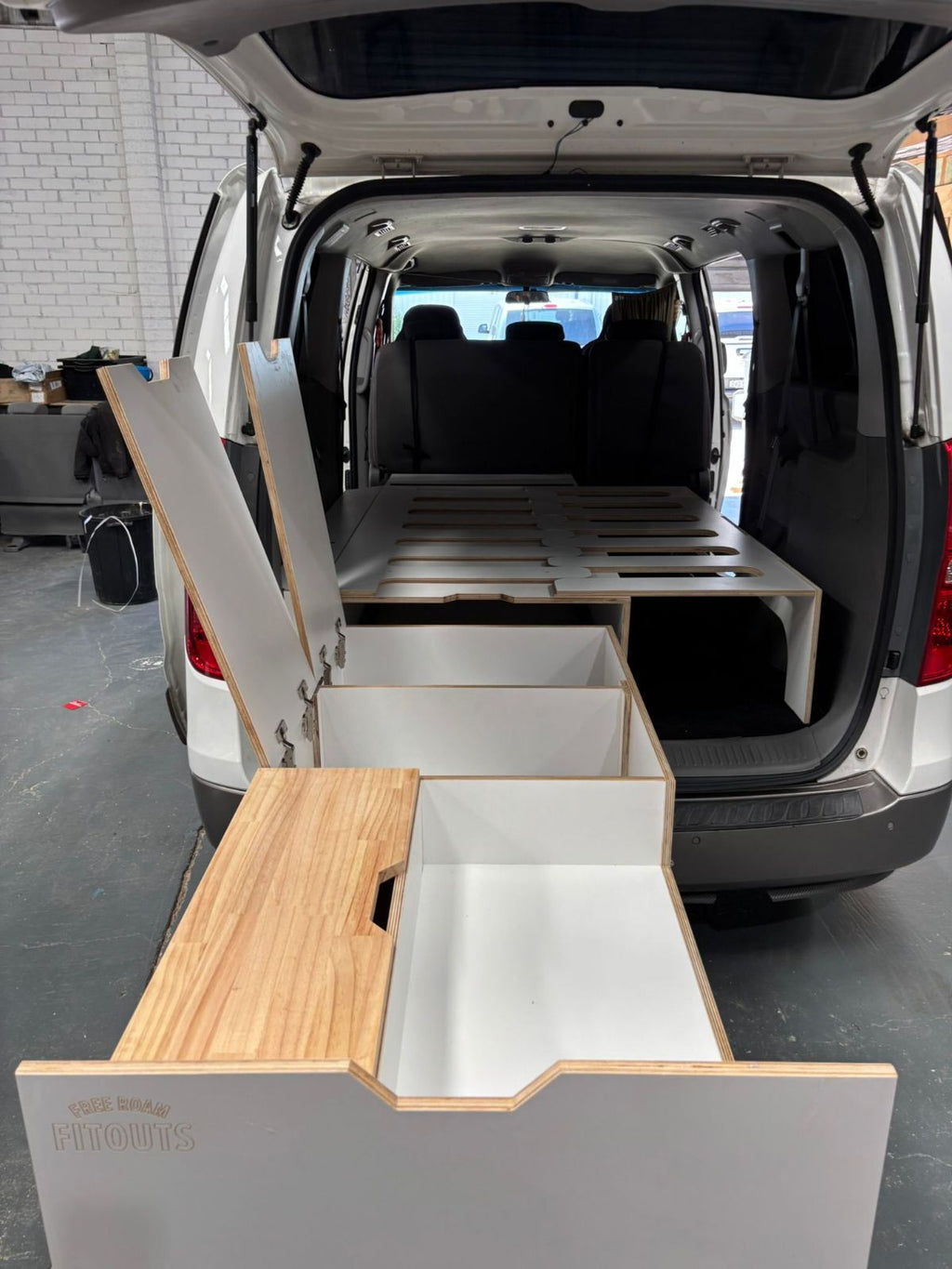 Hyundai iMax Modular Bed System